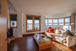 Photo 17- click for photo gallery